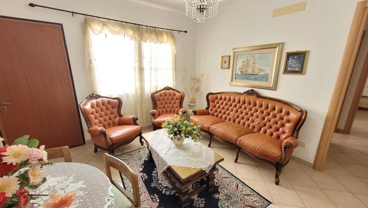 Вілла Residenza La Pineta Орозей Екстер'єр фото